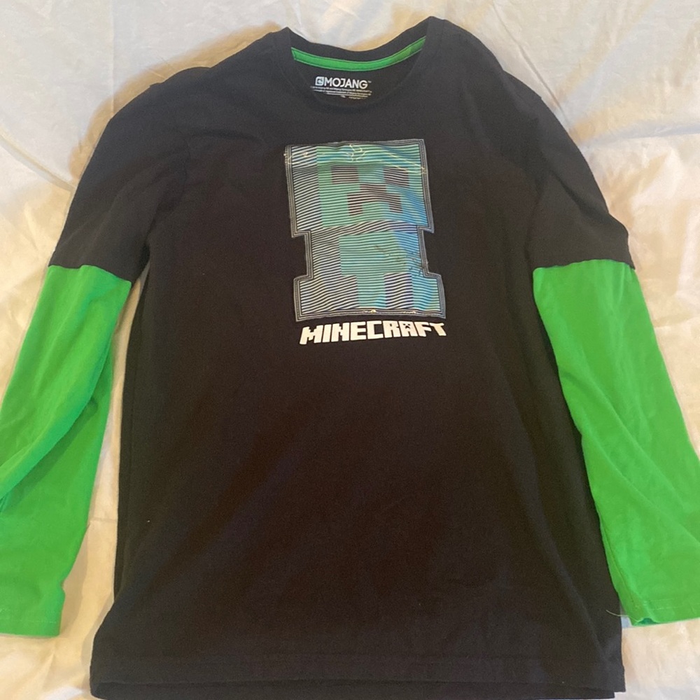 Boys Mojang sweatshirt size 18 XXL